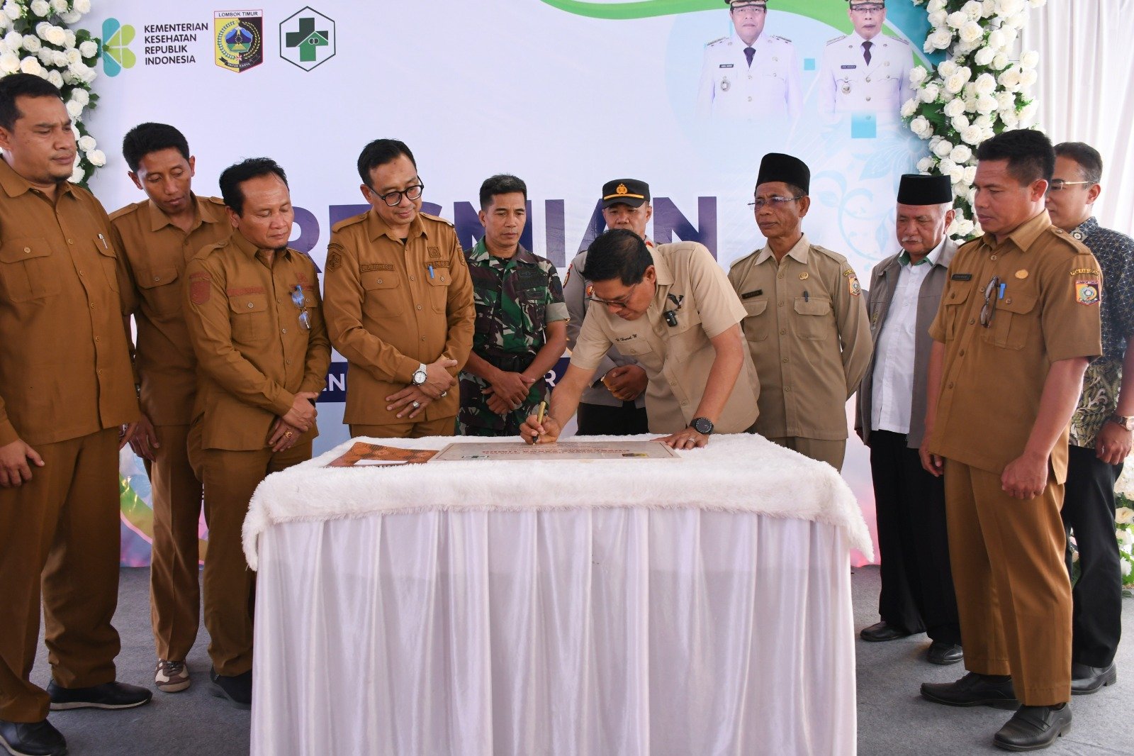 Tuntaskan Penantian Bertahun-tahun Masyarakat, Bupati Lotim Resmikan Puskesmas Sakra Timur