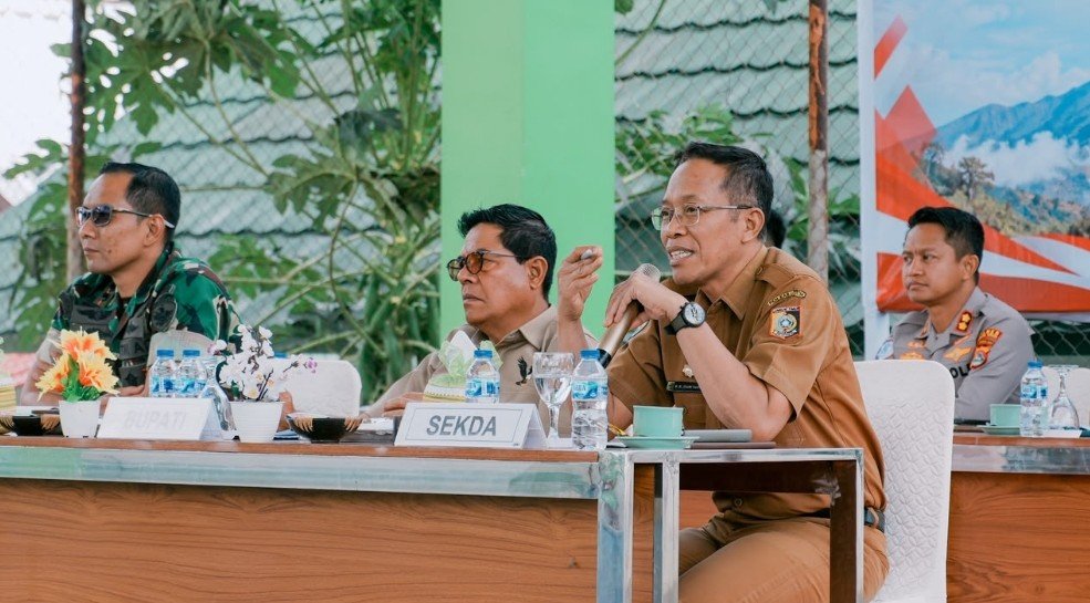 Bupati Lotim Kumpulkan Kades di Makodim 1615 Bahas Percepatan Pembangunan KDMP