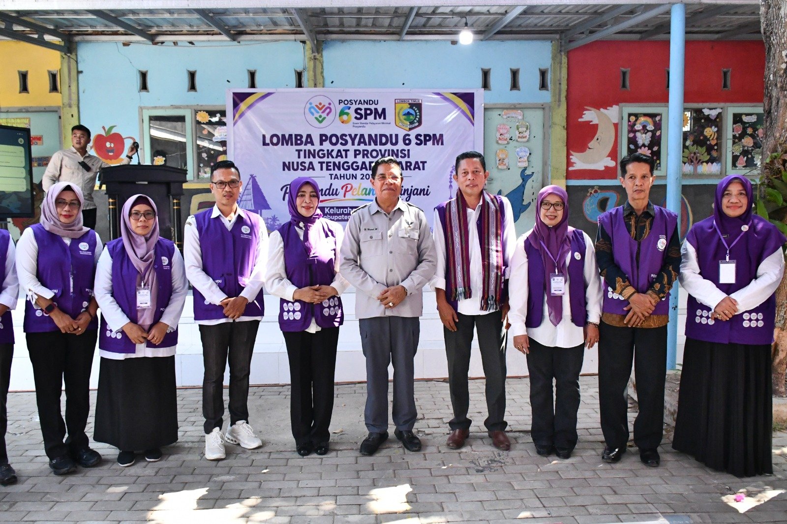 Bupati Lotim Hadiri Penilaian Lomba Posyandu Tingkat NTB di Posyandu Pelangi Rakam