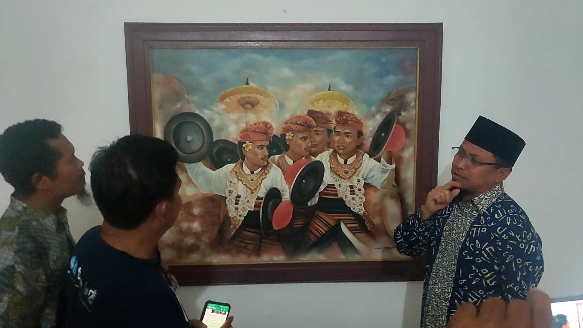 Tradisi Dan Pesona Alam Lombok Timur Dipamerkan Di Pameran Lukisan Journey Of Sasak Culture